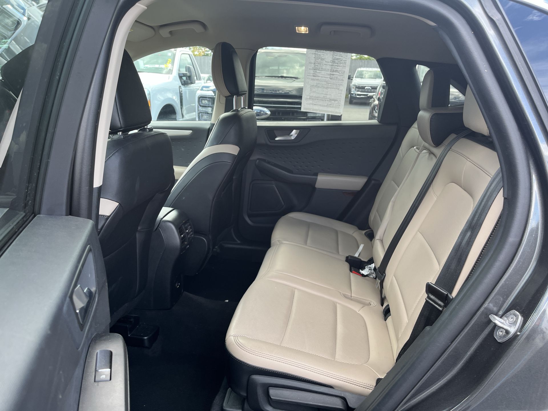 2020 Ford Escape SEL photo 4