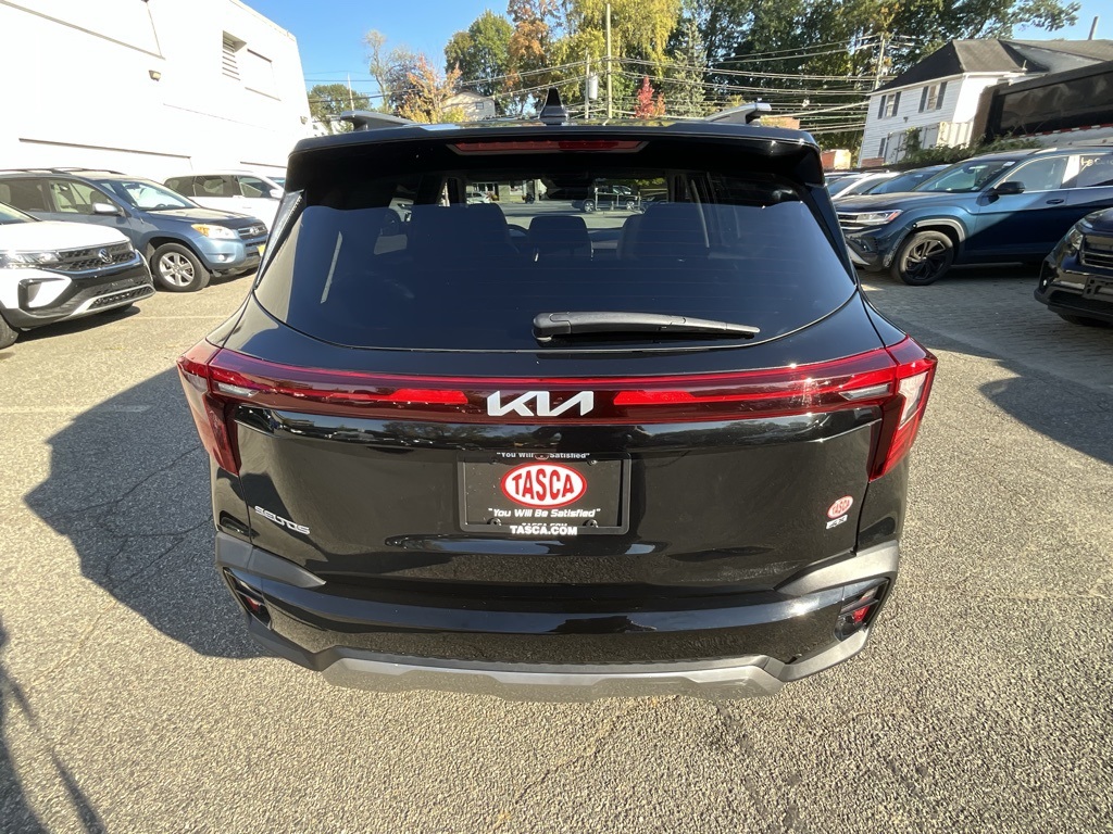2025 Kia Seltos S photo 2