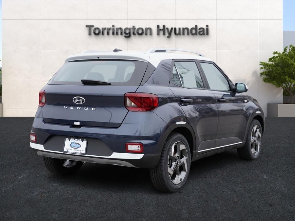 2025 Hyundai Venue Limited photo 4