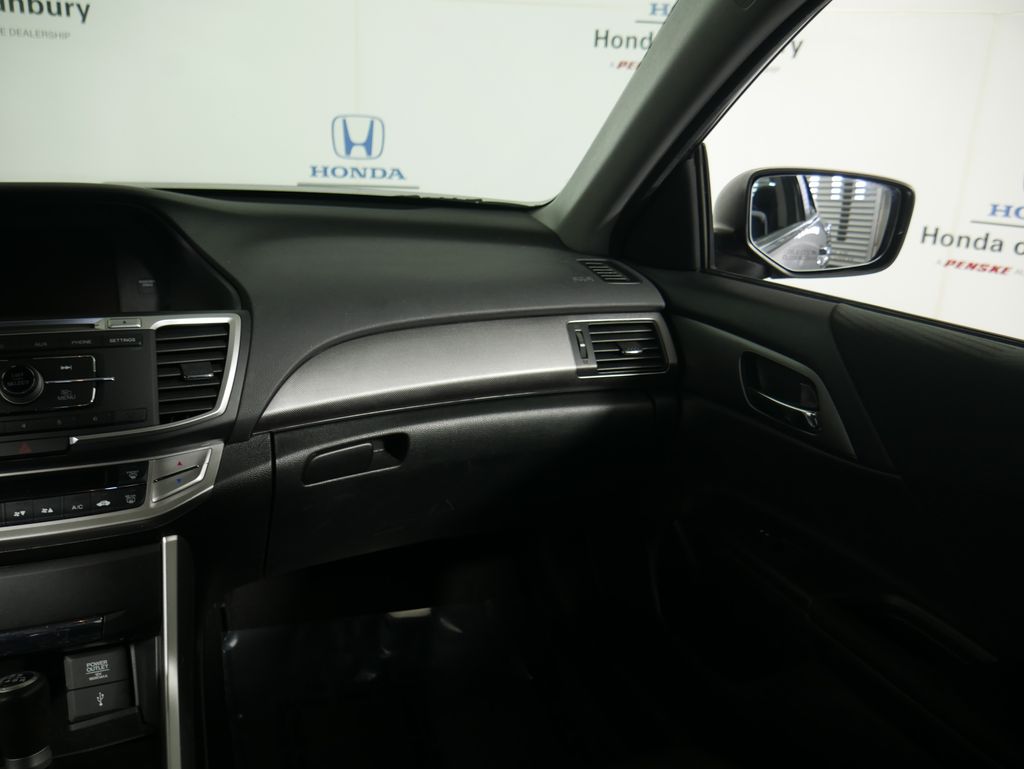 2014 Honda Accord LX photo 13