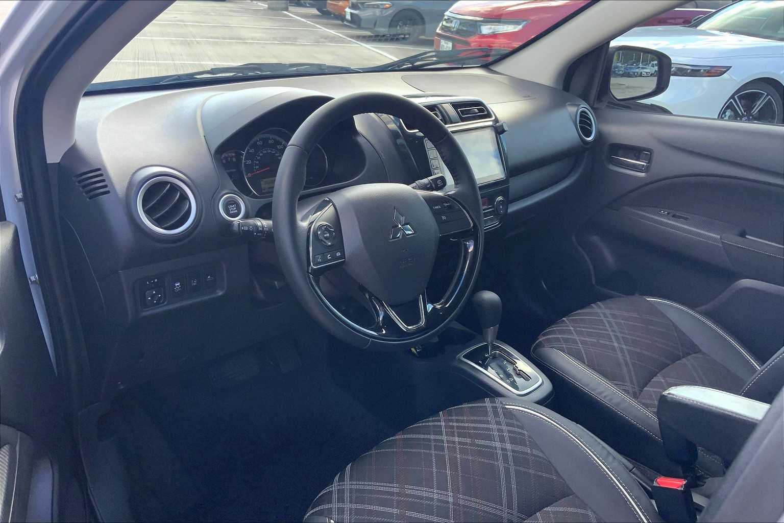 2024 Mitsubishi Mirage SE photo 16