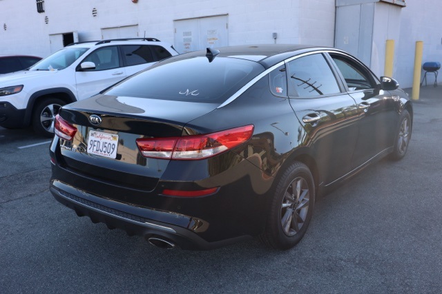 2020 Kia Optima LX photo 3