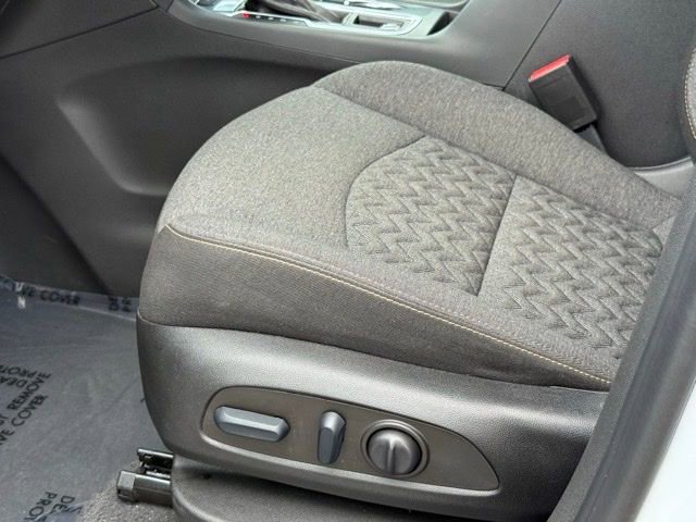 2022 Chevrolet Equinox LT photo 16
