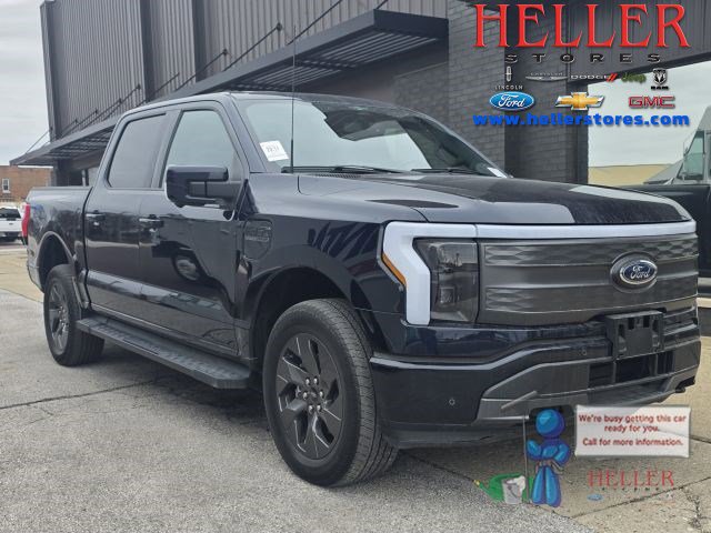 2023 Ford F-150 Lightning Lariat's photo