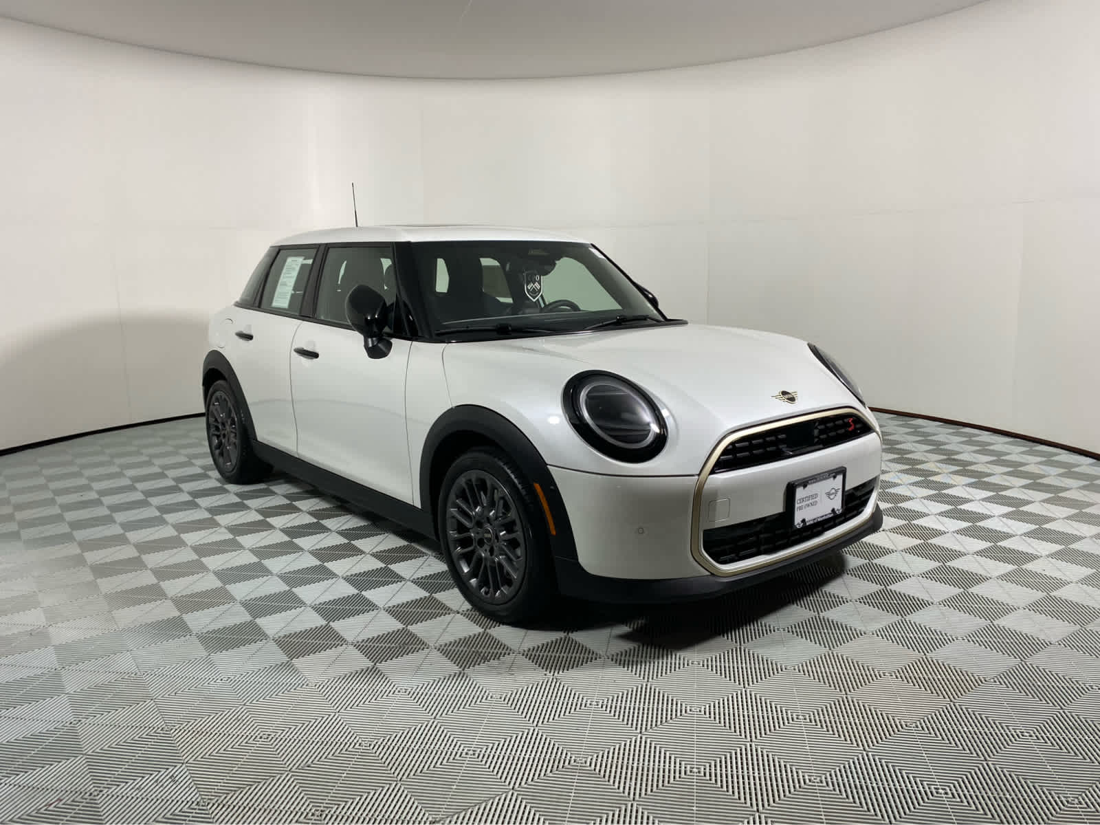 2025 MINI Hardtop 4 Door