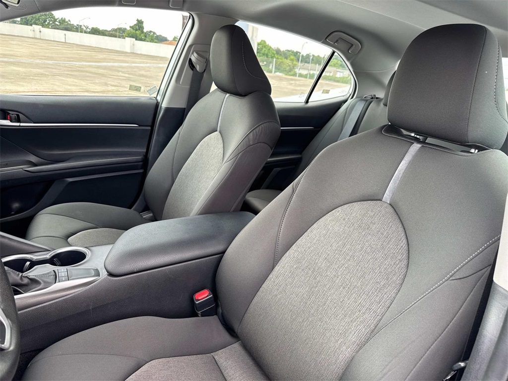 2023 Toyota Camry LE photo 15