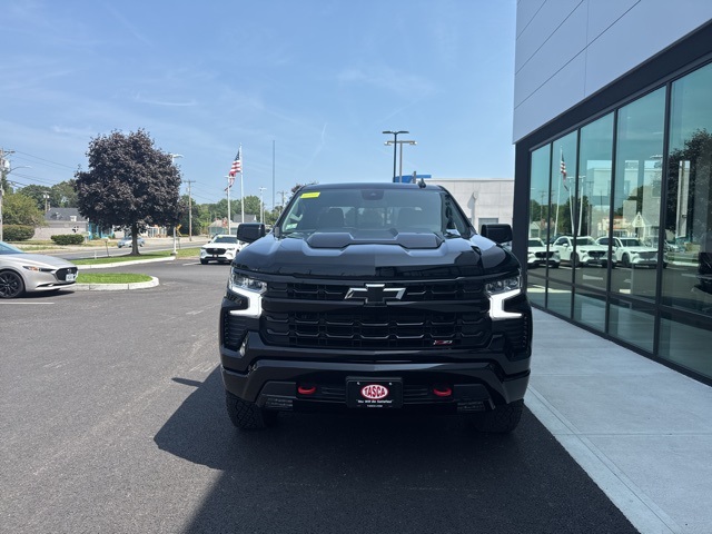 2024 Chevrolet Silverado 1500 LT Trail Boss photo 3