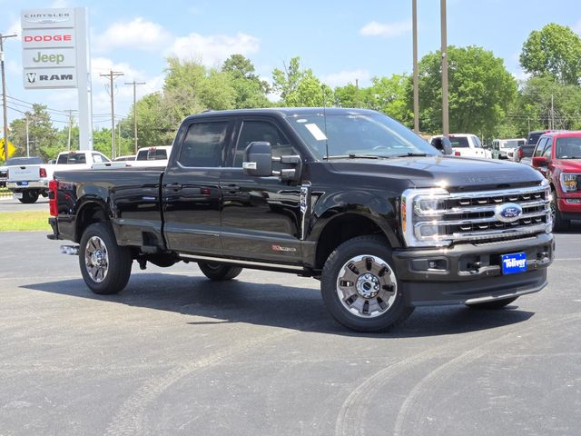 2025 Ford F-350 King Ranch photo 2