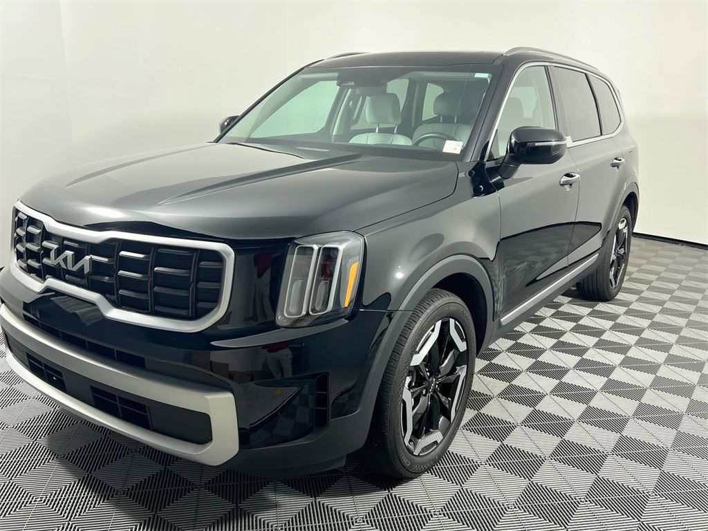 2025 Kia Telluride S photo 5
