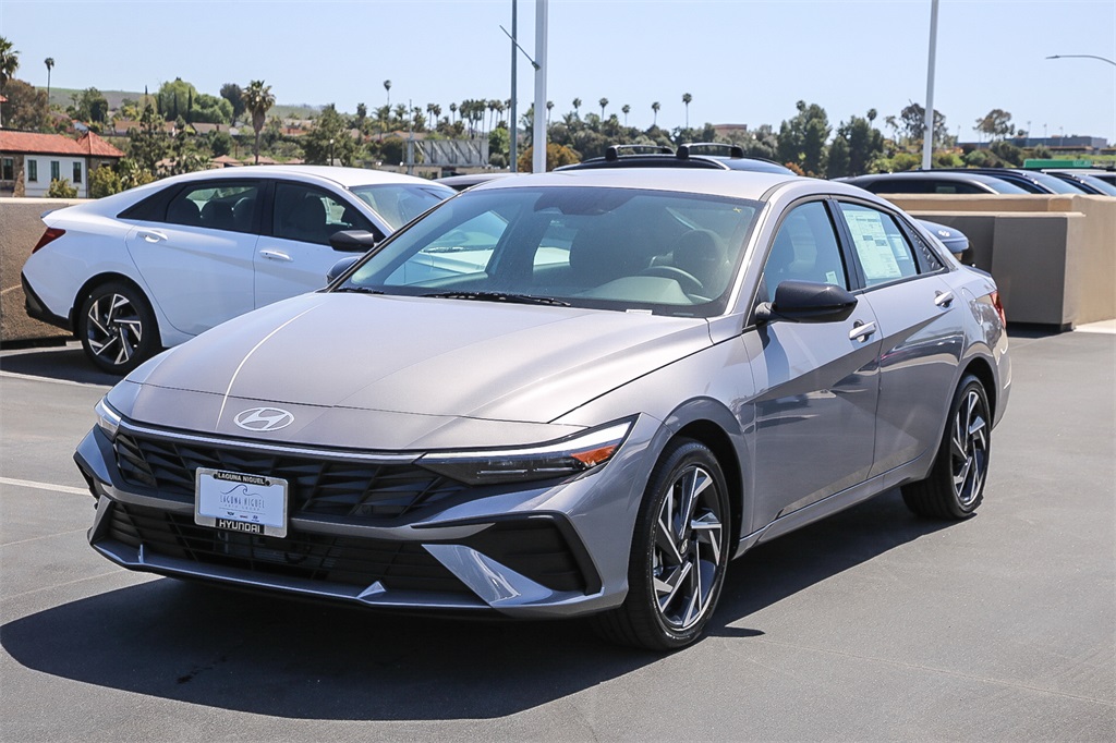 2025 Hyundai Elantra Hybrid SEL Sport photo 3