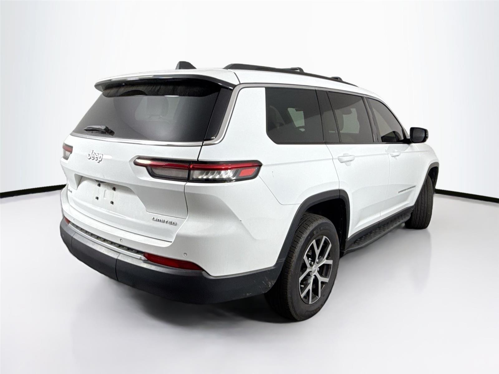 2024 Jeep Grand Cherokee Limited photo 6