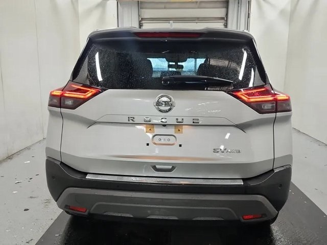 2021 Nissan Rogue SV photo 4