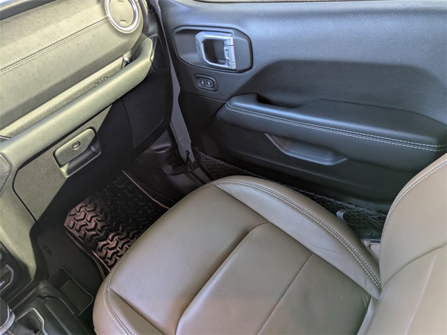 2022 Jeep Wrangler Unlimited Sahara photo 16