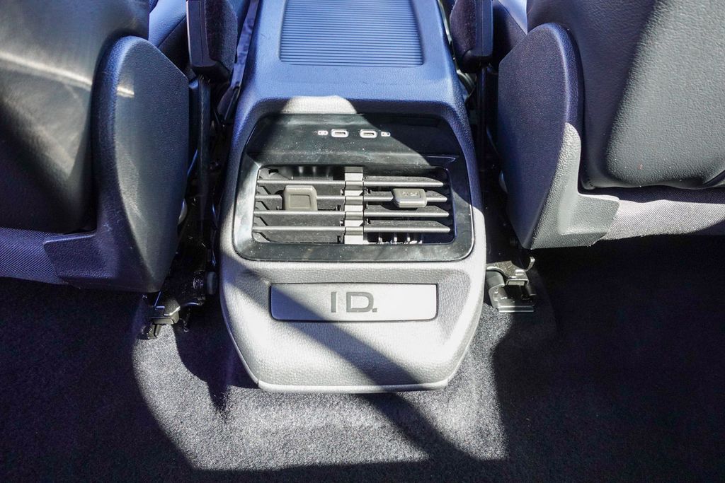 2022 Volkswagen ID.4 Pro S photo 24