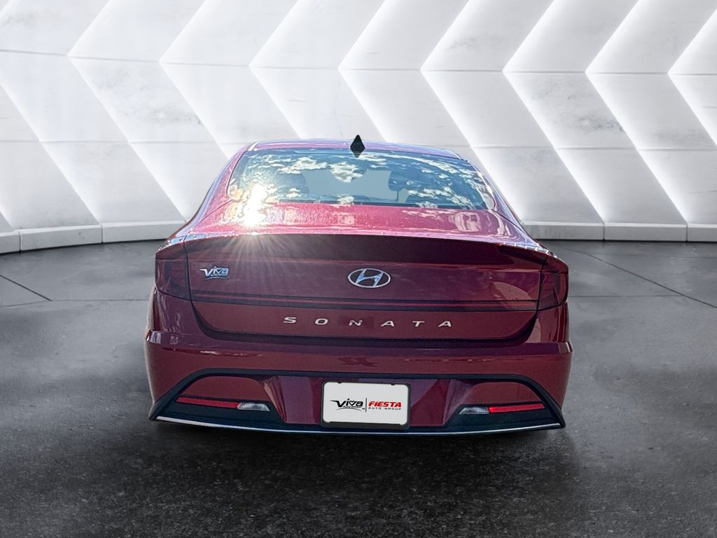 2023 Hyundai Sonata SE photo 4