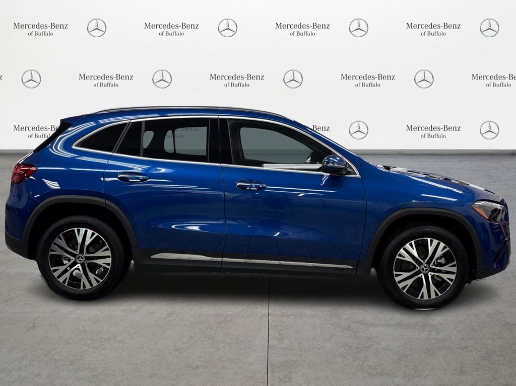 2025 Mercedes Benz GLA 250 4MATIC photo 4