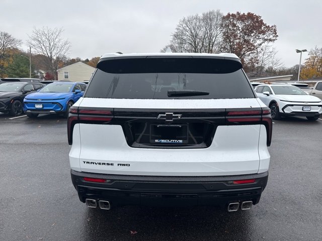 2026 Chevrolet Traverse photo 3