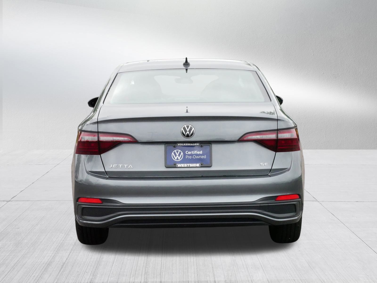 2024 Volkswagen Jetta SE photo 6
