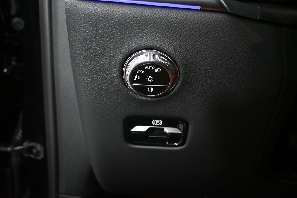 2026 Mercedes Benz GLC 300 photo 3