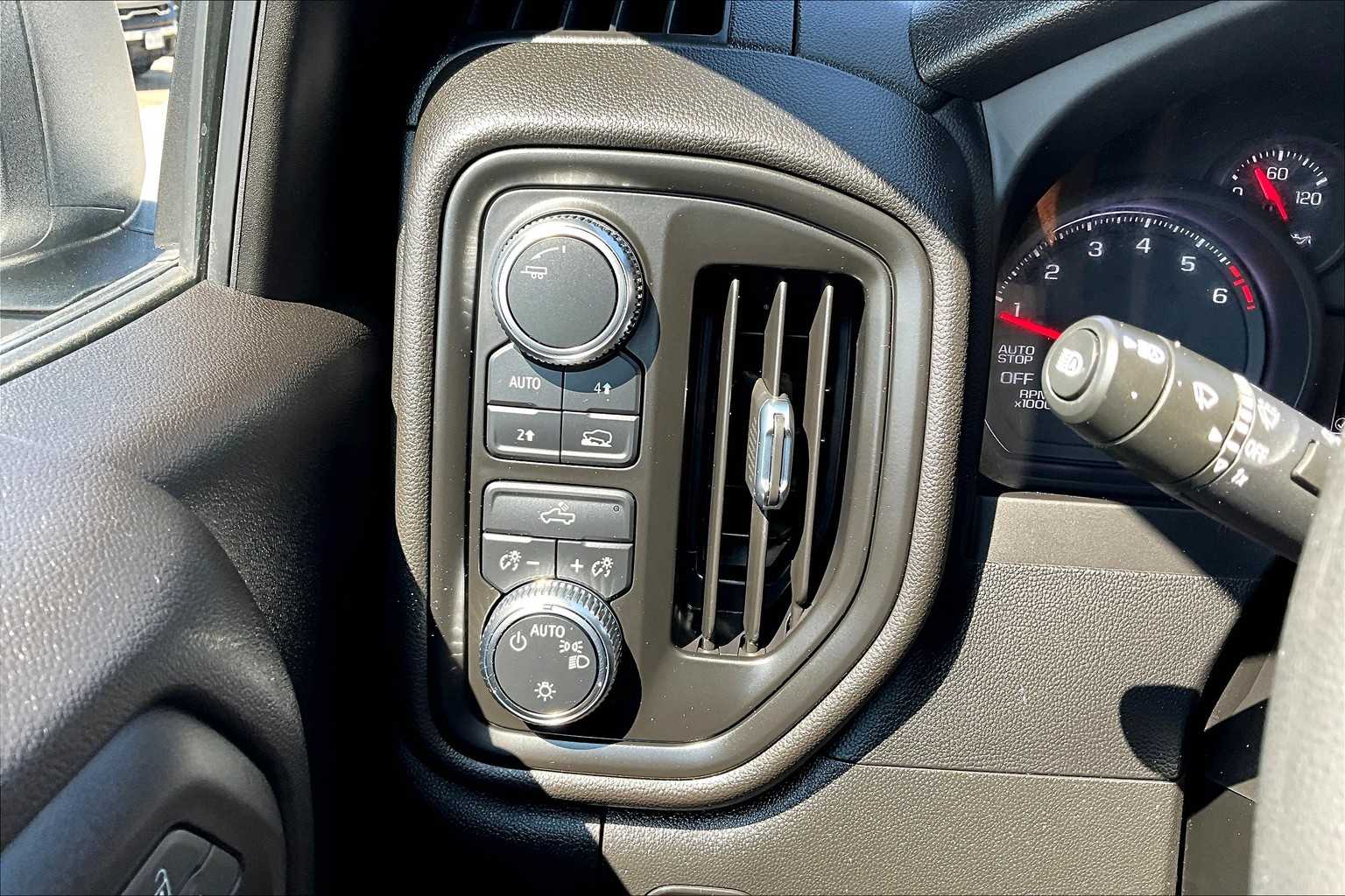 2023 Gmc Sierra Base photo 33