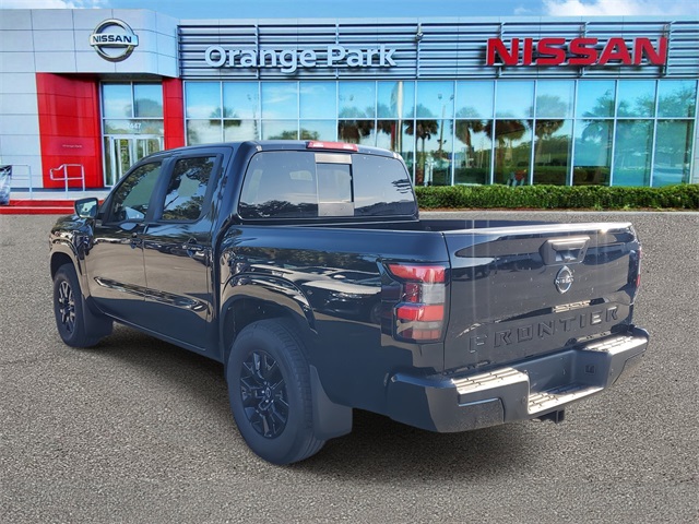 2026 Nissan Frontier Crew Cab SV photo 3