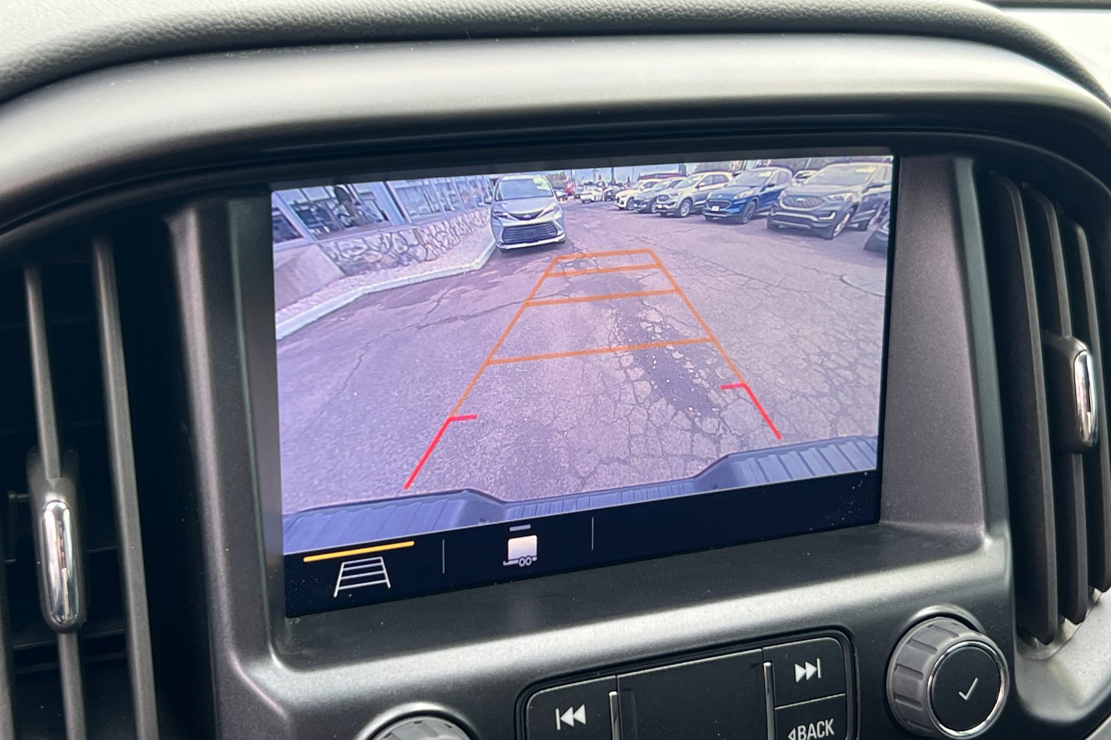 2022 Chevrolet Colorado Z71 photo 14