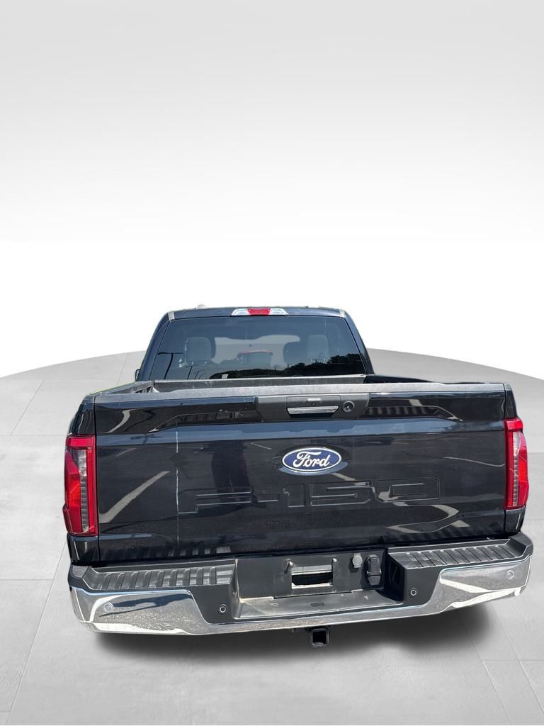 2024 Ford F-150 XLT photo 16