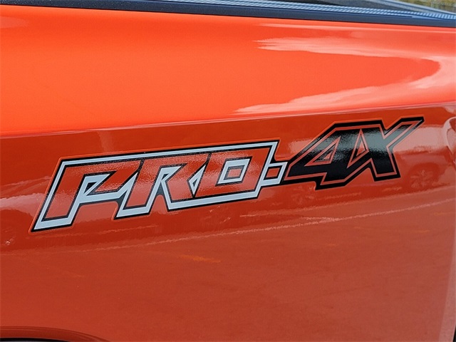 2025 Nissan Frontier PRO-4X photo 5