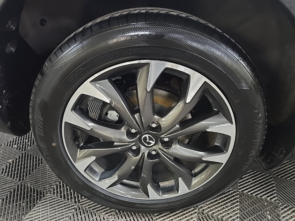 2016 Mazda CX-5 Grand Touring photo 11