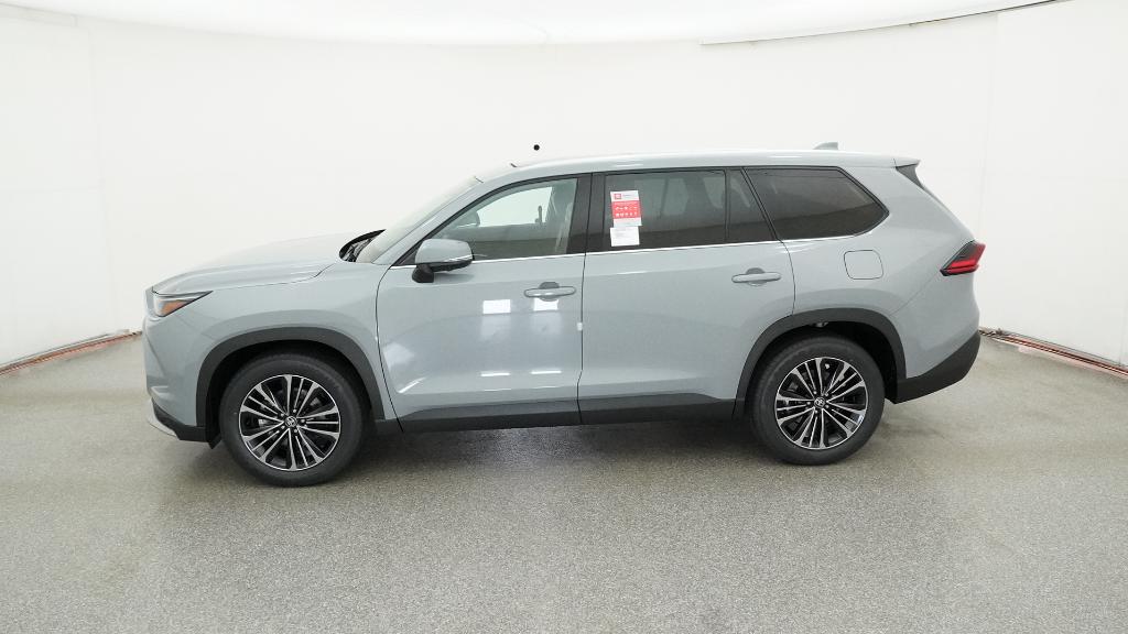 2026 Toyota Grand Highlander Hybrid MAX Platinum AWD photo 8
