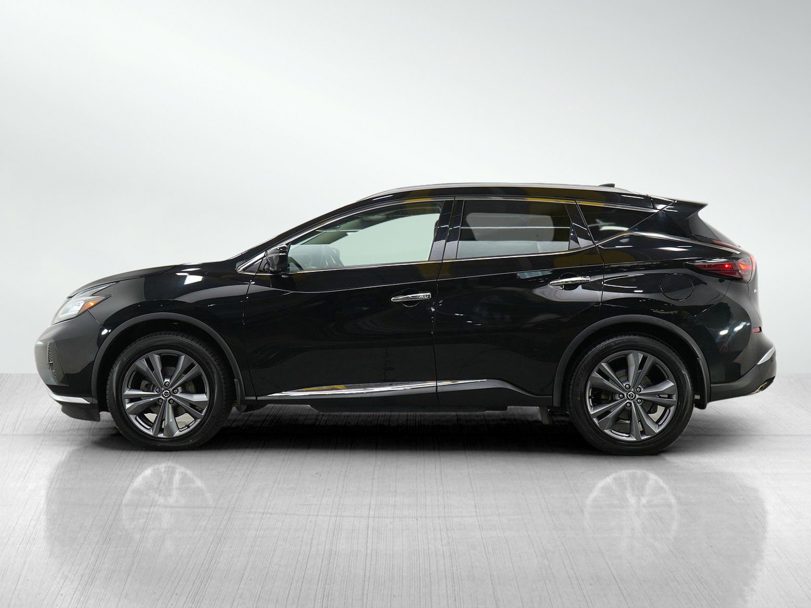 Used 2022 Nissan Murano Platinum with VIN 5N1AZ2DS0NC118679 for sale in Burnsville, Minnesota