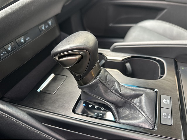 2025 Lexus ES 300h Premium photo 27