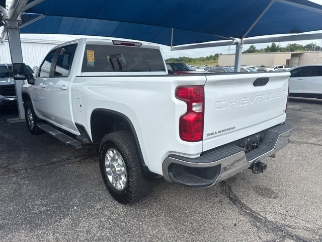 Used 2023 Summit White Chevrolet LT image 4