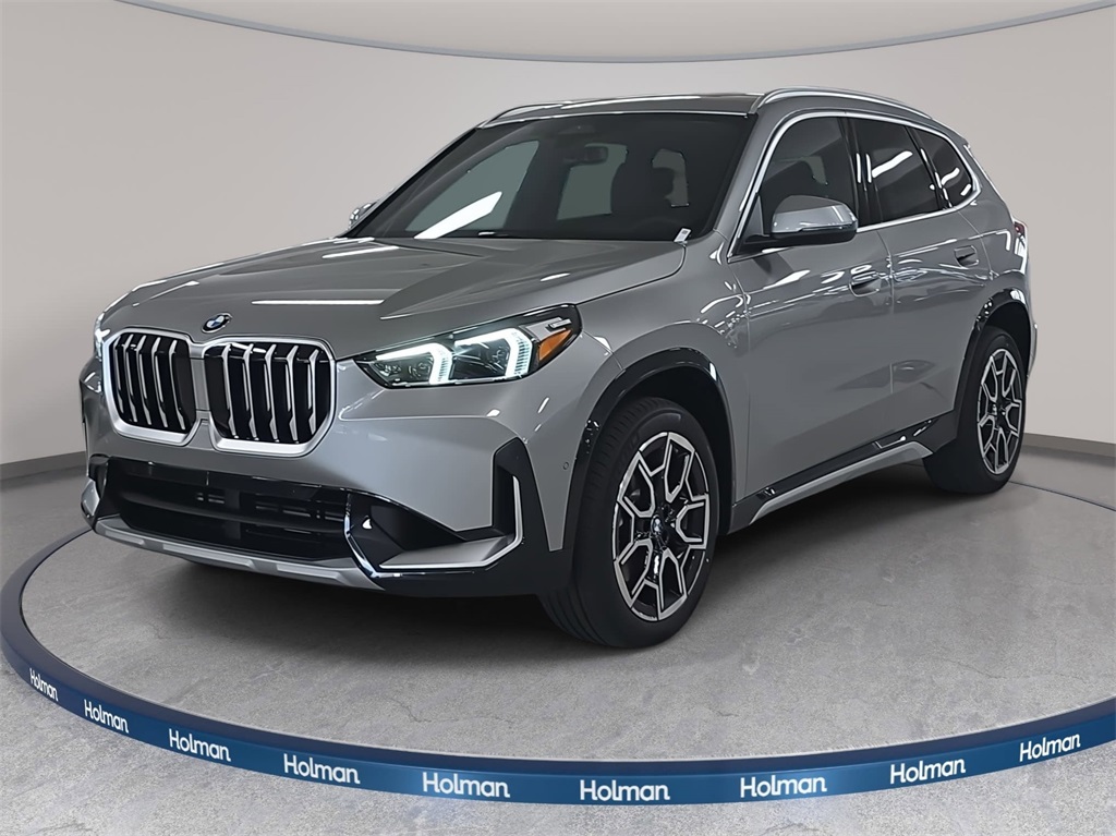 2026 BMW X1 28i's photo