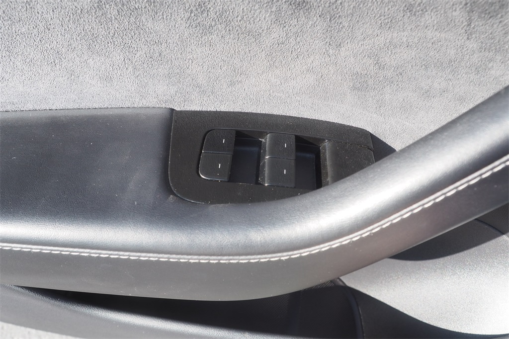 2018 Tesla Model 3 Long Range photo 13