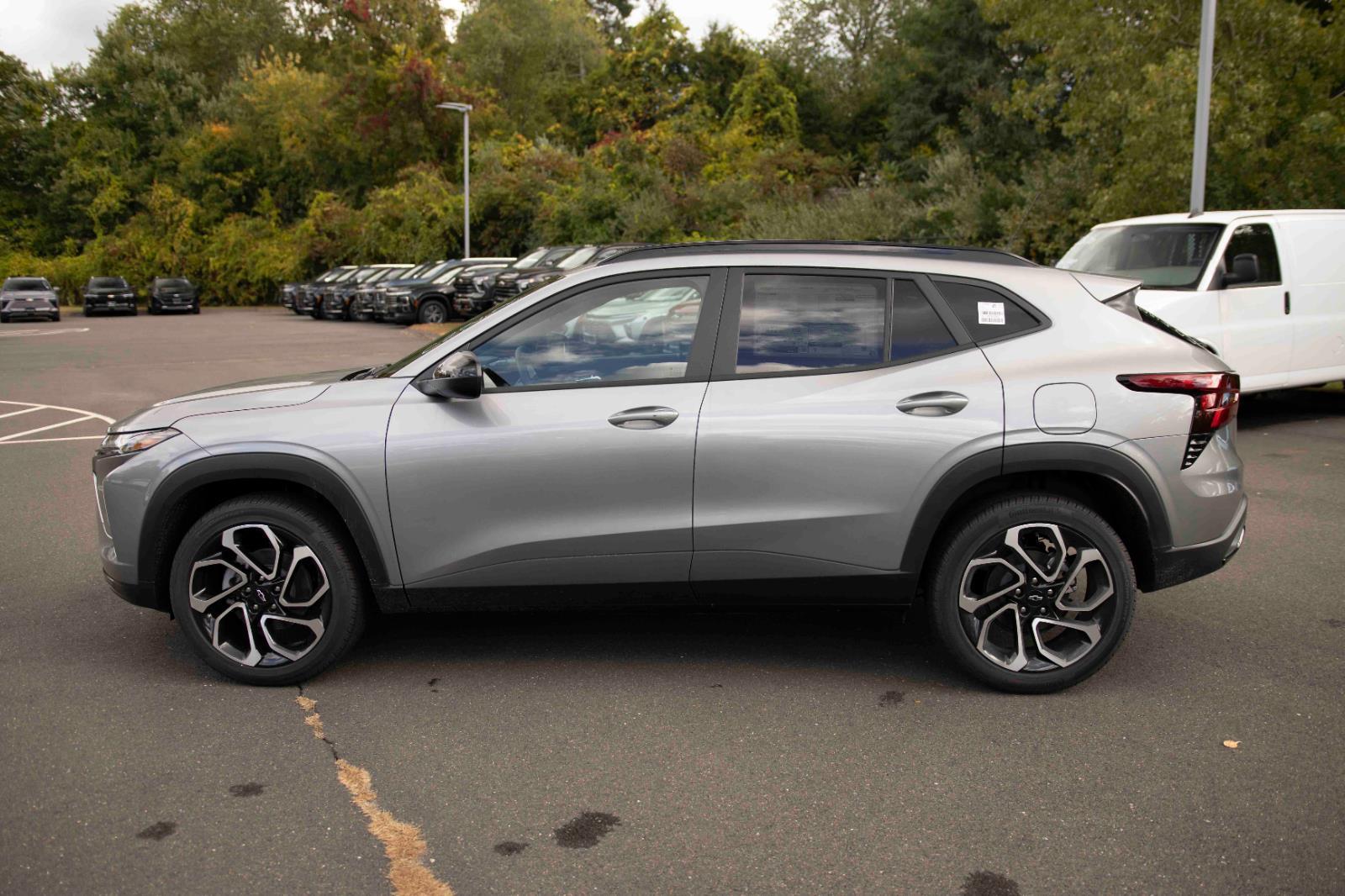 2025 Chevrolet Trax photo 4