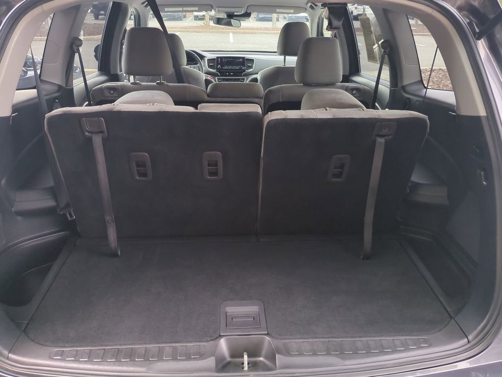 2020 Honda Pilot EX photo 12