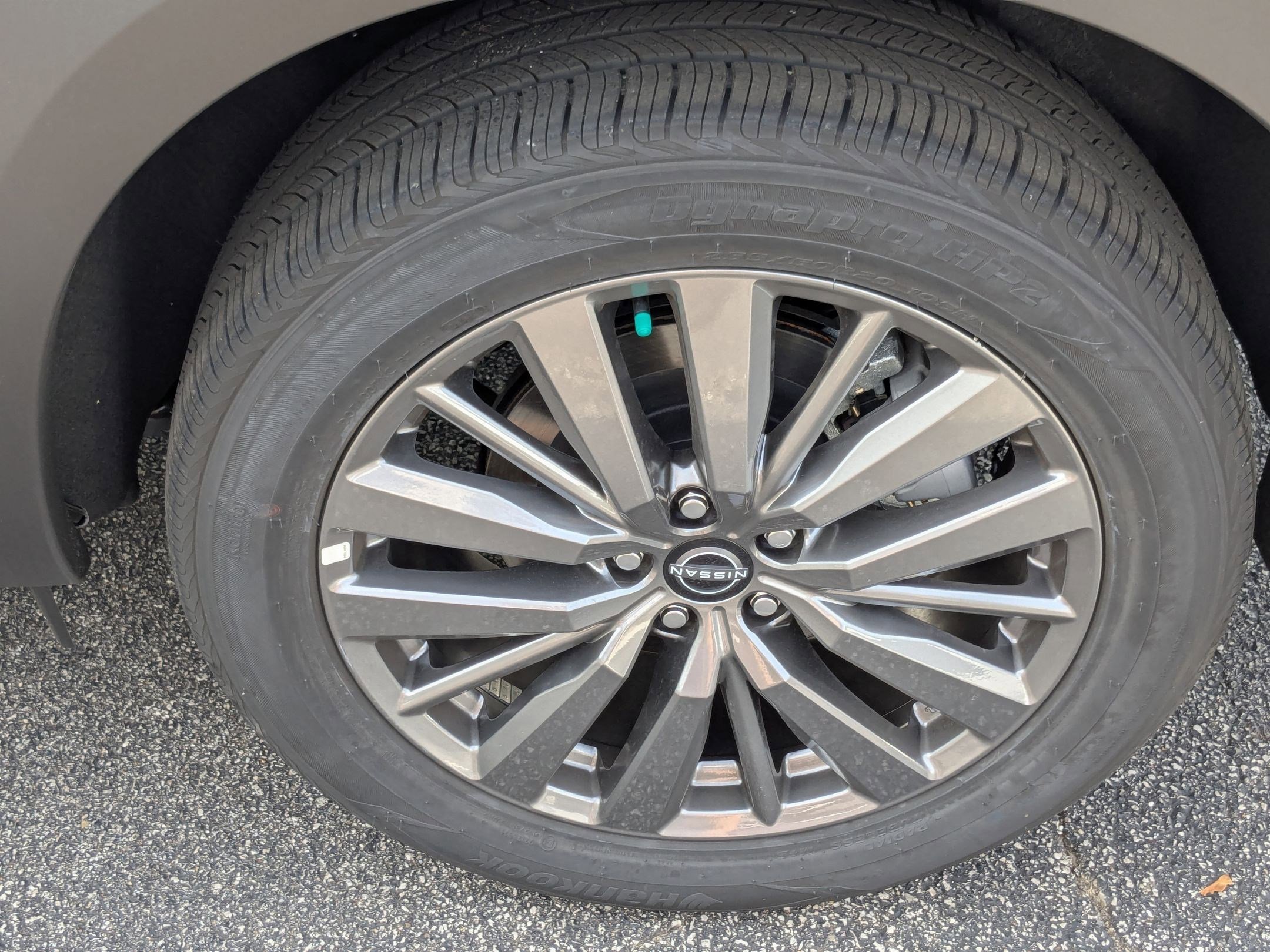 2025 Nissan Pathfinder SL photo 10