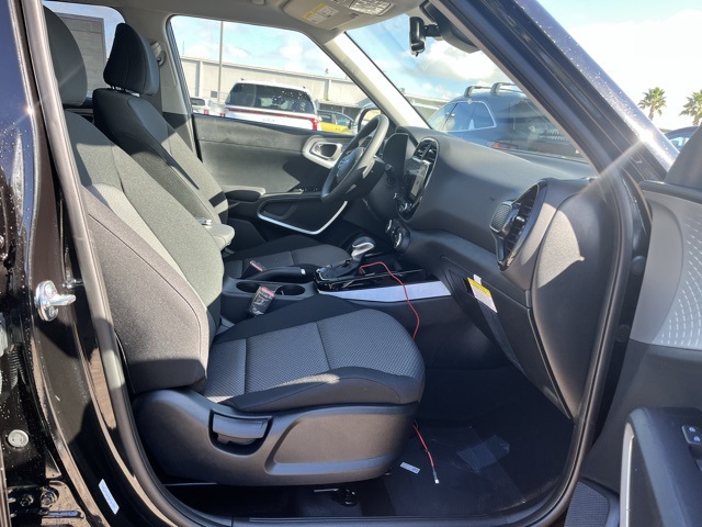 2025 Kia Soul LX S photo 21