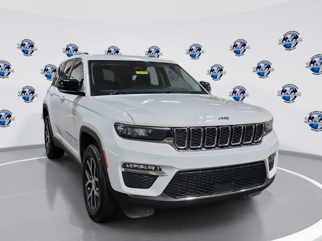 2023 Jeep Grand Cherokee Limited's photo
