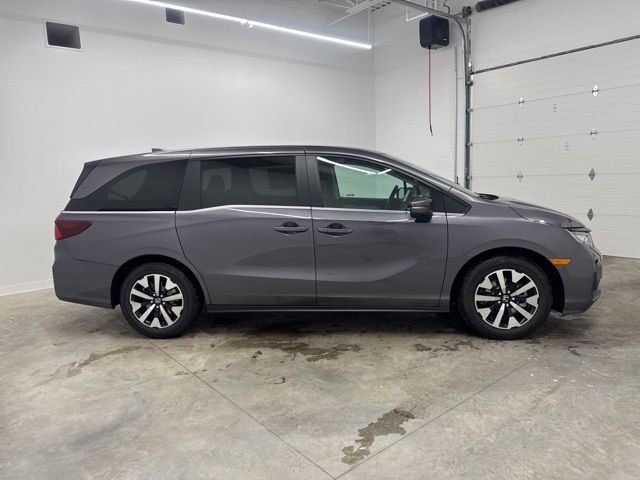 2026 Honda Odyssey EX-L photo 4