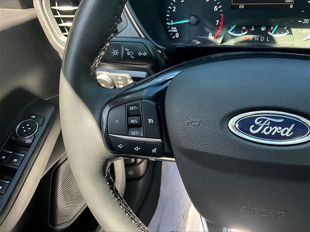 2022 Ford Escape SEL photo 22