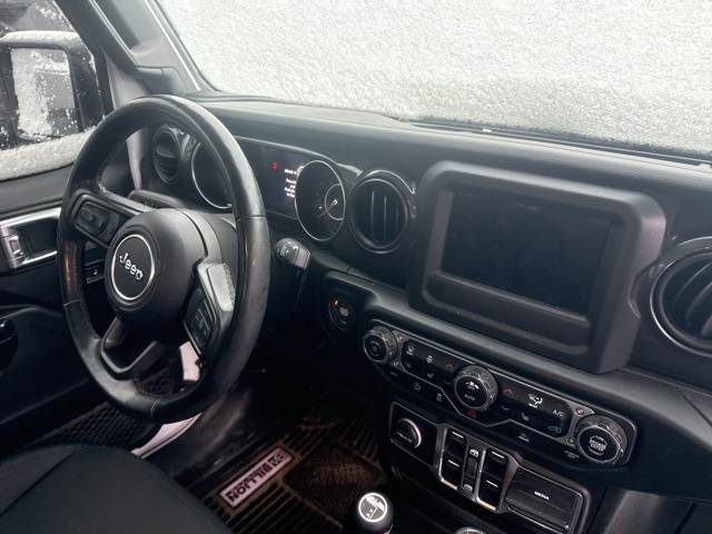 2020 Jeep Gladiator Altitude photo 3