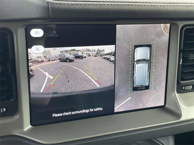 2025 Ford Bronco Outer Banks photo 9