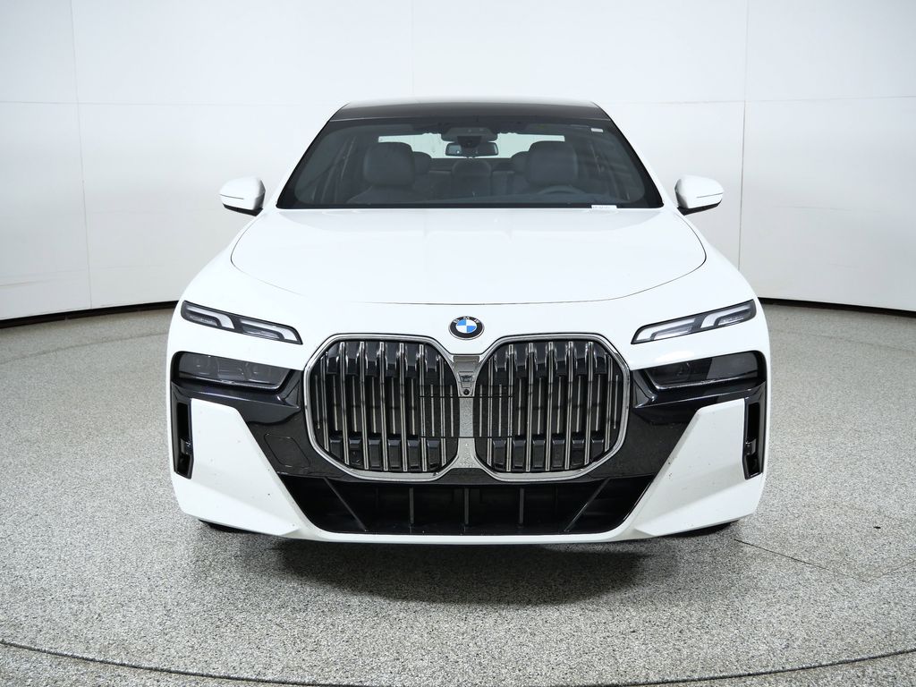 2025 Bmw 760i xDrive photo 2