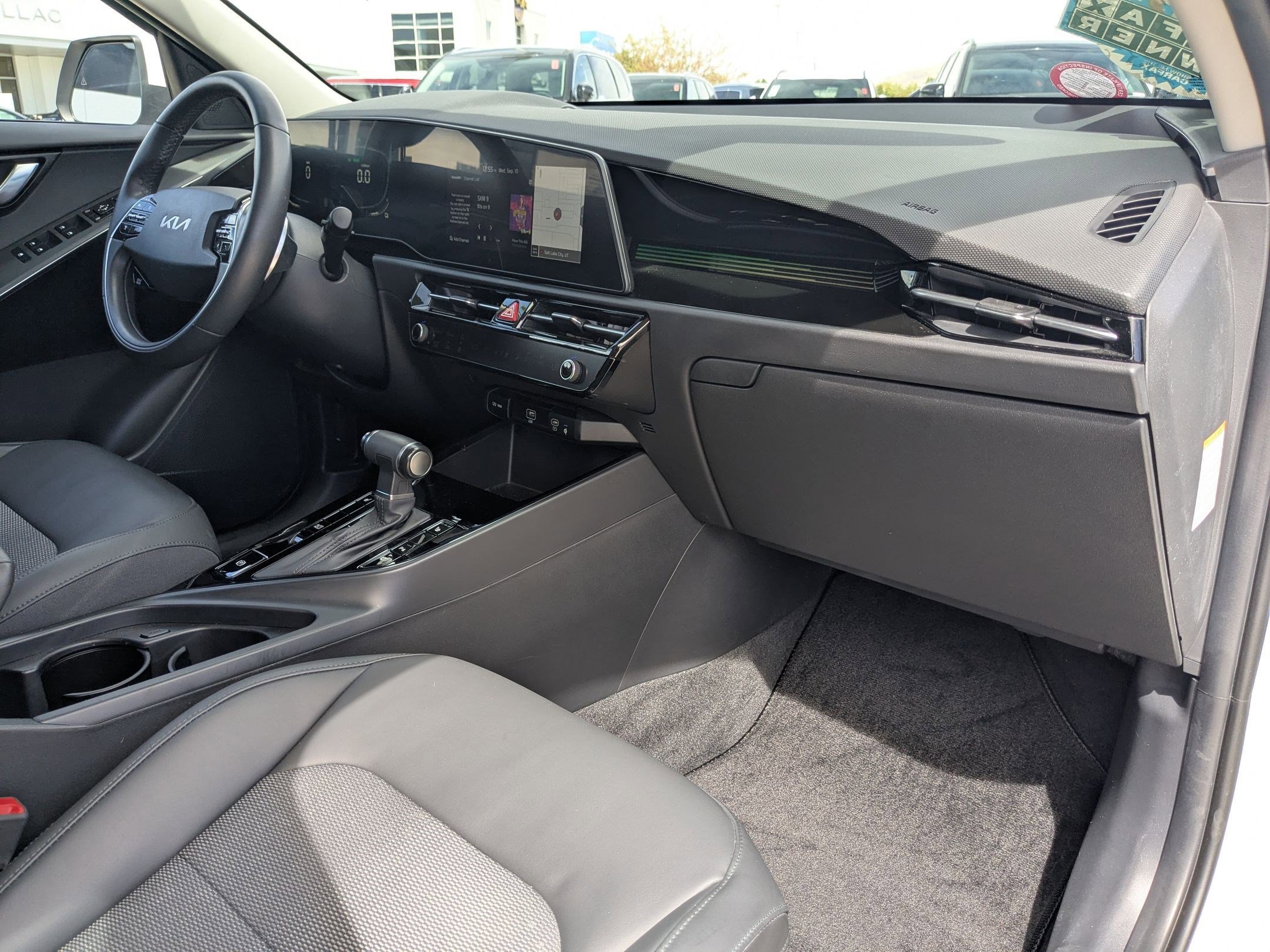 2023 Kia Niro EX photo 20