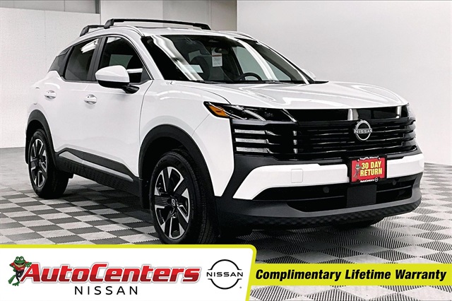 2025 Nissan Kicks SV AWD's photo