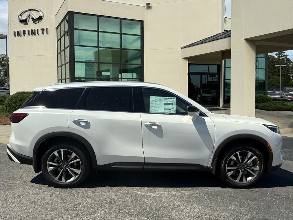 2025 Infiniti QX60 Luxe photo 2