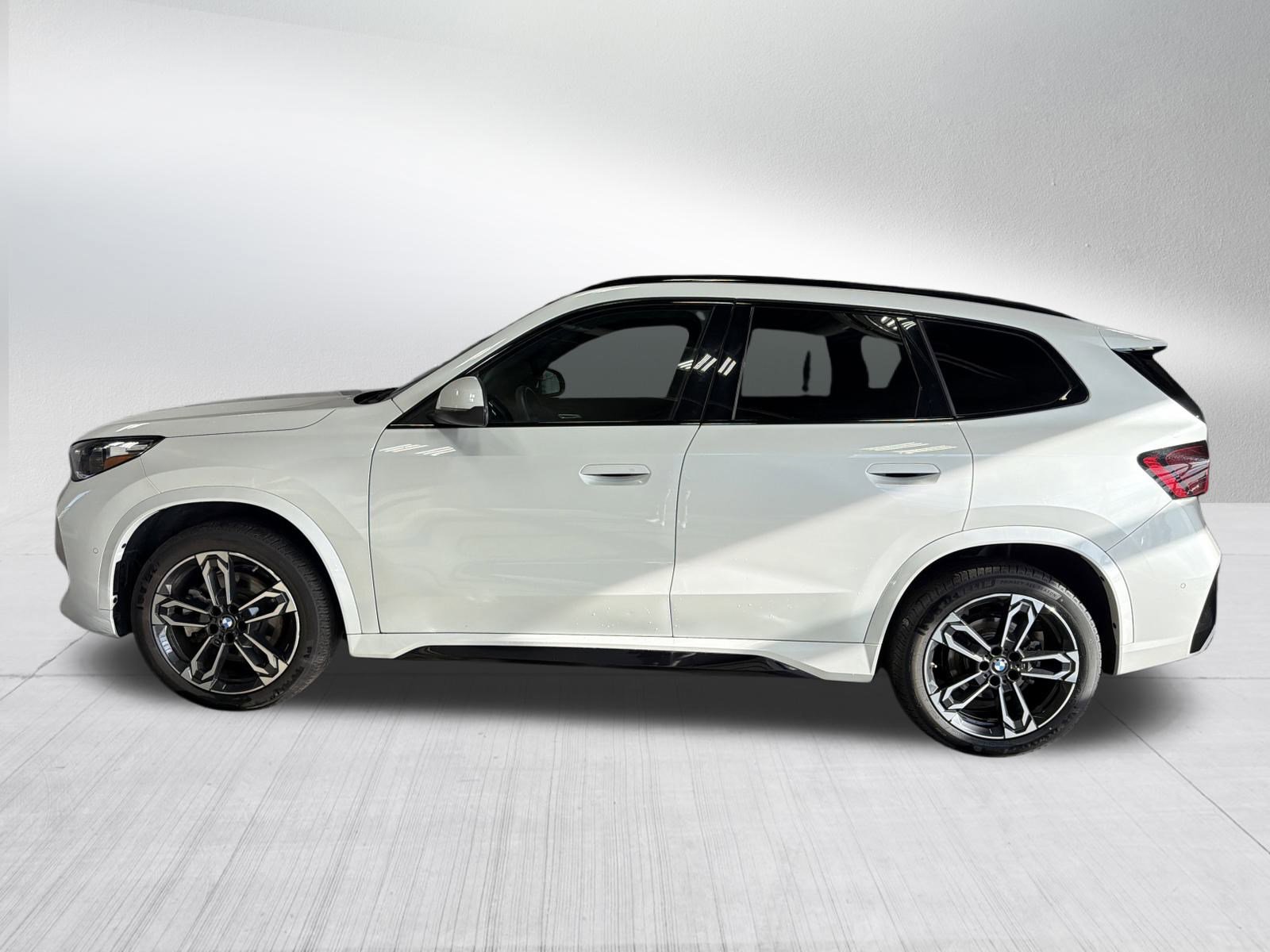 2025 Bmw X1 XDrive28i photo 3