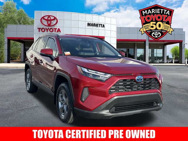 2024 Toyota RAV4 XLE's photo